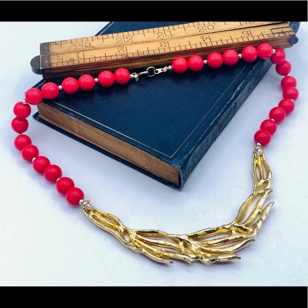 Red gold beaded vintage necklace choker